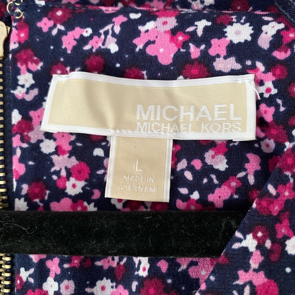 Michael Kors dress - Picture 3 of 9